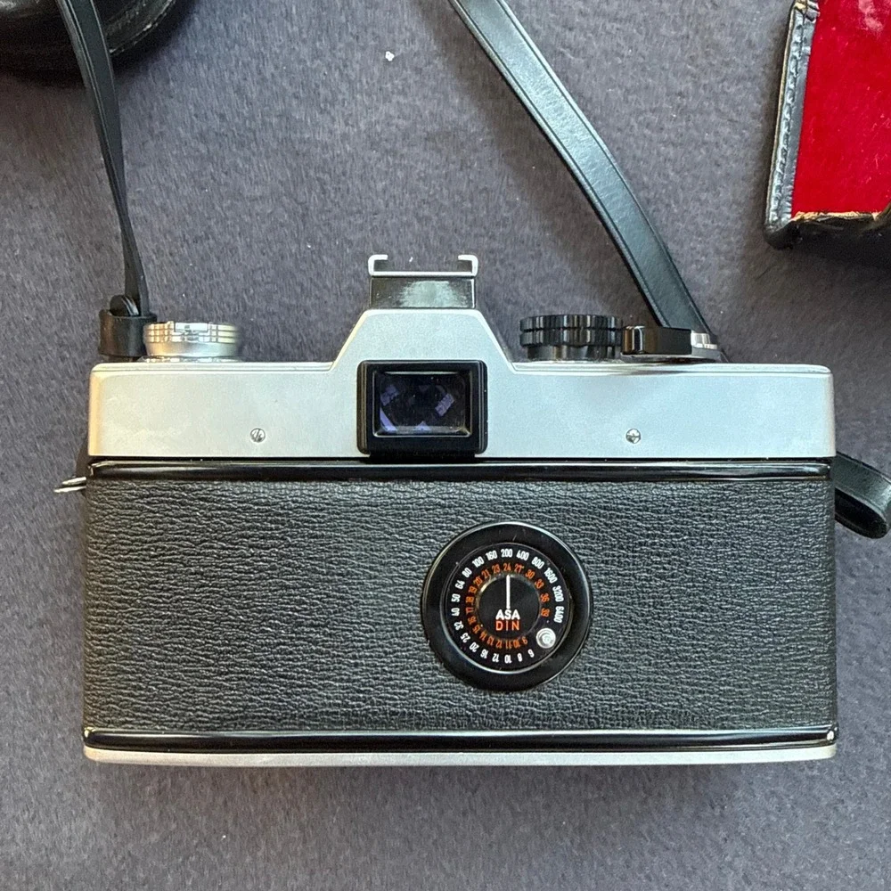 Minolta SR-T 101 35mm SLR Film Camera Body Silver Black Japan Untested For Parts